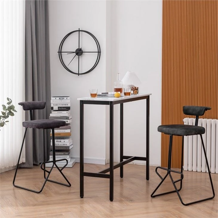 Covering Bar Stools With Fabric